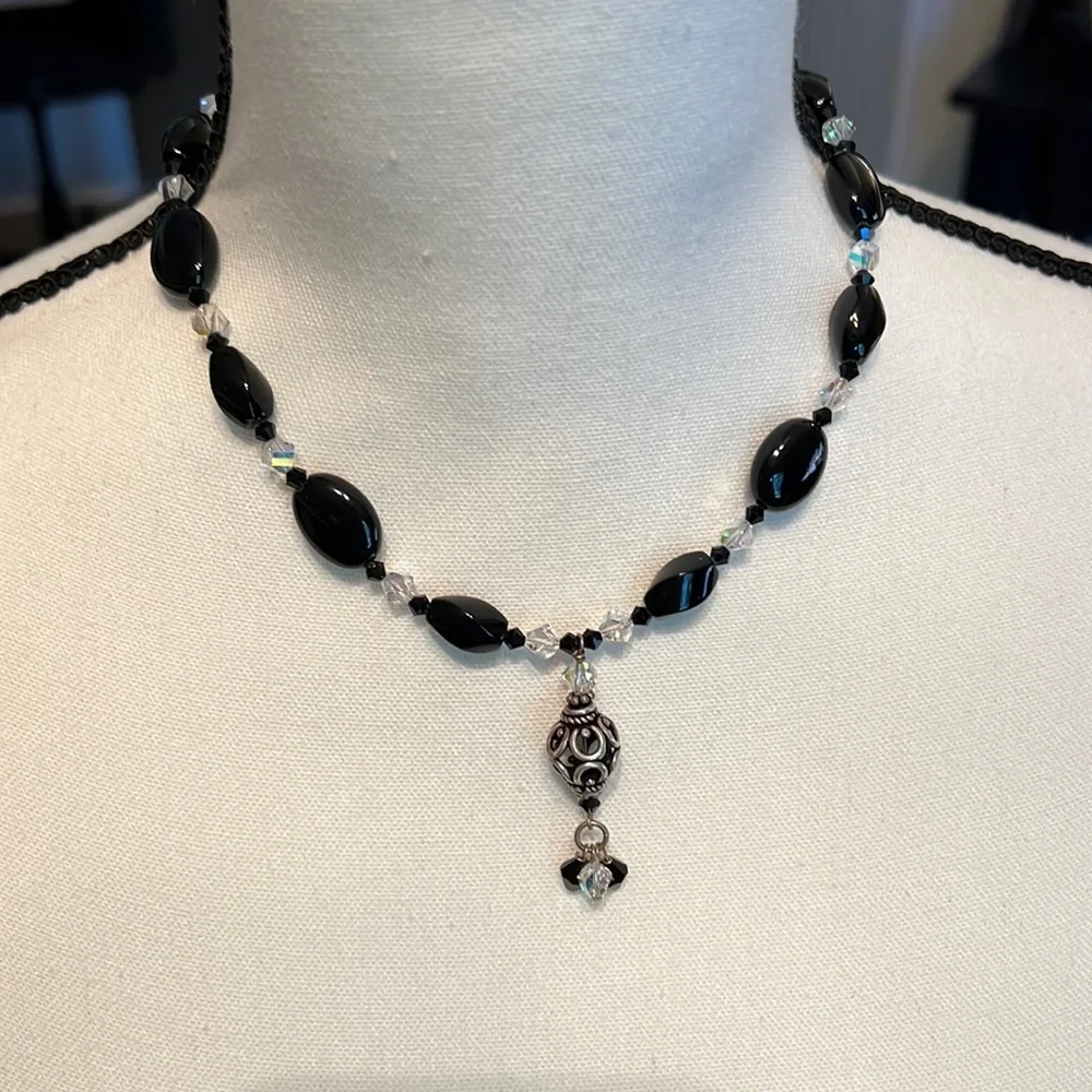Necklace - Picture 1 of 5